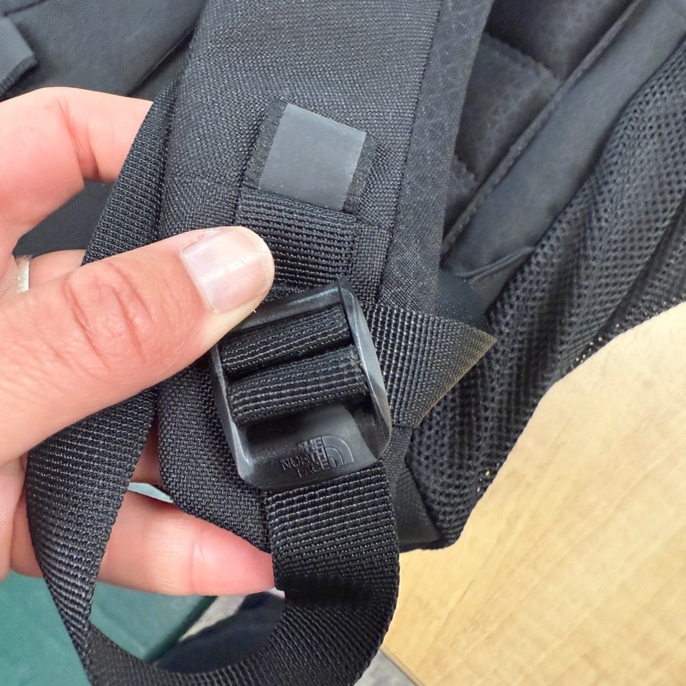 The North Face NWT Stalwart Backpack Laptop Bag w/ Event Logo Adjustable Strap - Picture 16 of 16